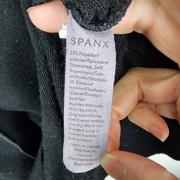 Spanx Top Womens Black Relaxed Dolman Sleeve Stretch Sweater Knit Comfort Size M - Picture 4 of 6